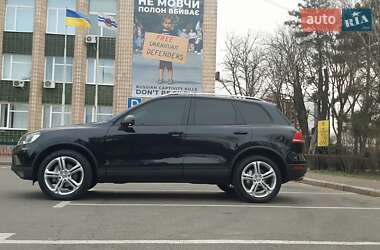 Внедорожник / Кроссовер Volkswagen Touareg 2015 в Киеве