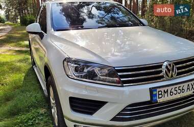 Внедорожник / Кроссовер Volkswagen Touareg 2017 в 