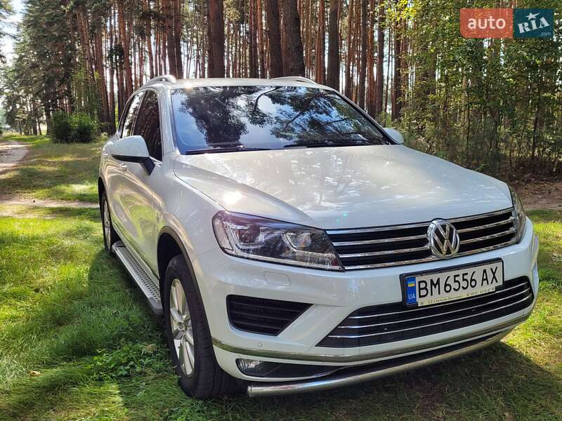 Внедорожник / Кроссовер Volkswagen Touareg 2017 в Полтаве