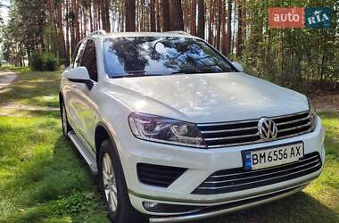 Внедорожник / Кроссовер Volkswagen Touareg 2017 в 
