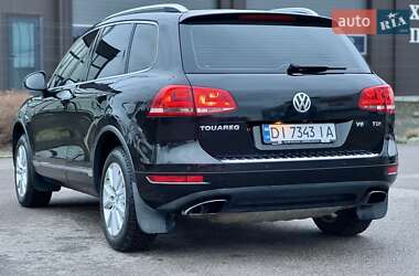 Позашляховик / Кросовер Volkswagen Touareg 2012 в 