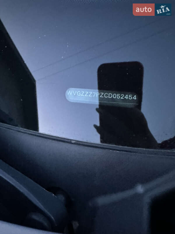 Внедорожник / Кроссовер Volkswagen Touareg 2012 в Николаеве