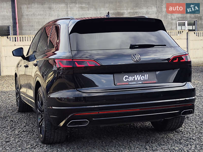 Внедорожник / Кроссовер Volkswagen Touareg 2019 в Луцке