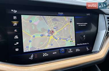 Внедорожник / Кроссовер Volkswagen Touareg 2018 в 