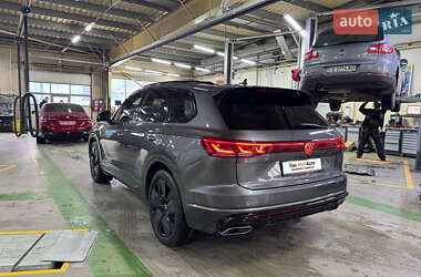 Внедорожник / Кроссовер Volkswagen Touareg 2023 в 
