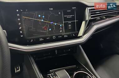 Внедорожник / Кроссовер Volkswagen Touareg 2023 в 