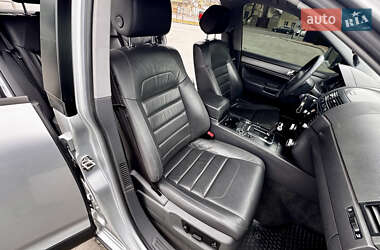 Позашляховик / Кросовер Volkswagen Touareg 2008 в 