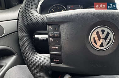 Позашляховик / Кросовер Volkswagen Touareg 2008 в 