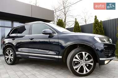 Позашляховик / Кросовер Volkswagen Touareg 2016 в 