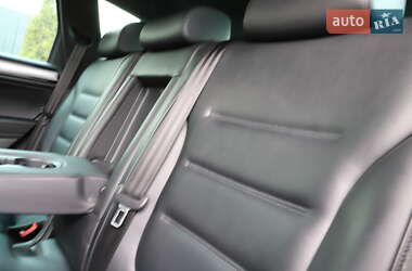 Позашляховик / Кросовер Volkswagen Touareg 2016 в 