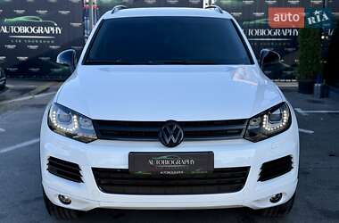 Позашляховик / Кросовер Volkswagen Touareg 2013 в 