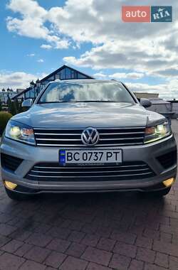 Внедорожник / Кроссовер Volkswagen Touareg 2016 в 