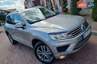 Внедорожник / Кроссовер Volkswagen Touareg 2016 в 