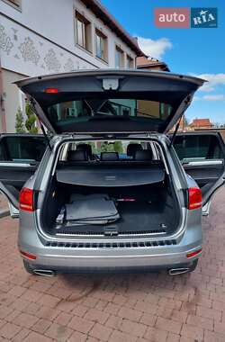 Внедорожник / Кроссовер Volkswagen Touareg 2016 в 
