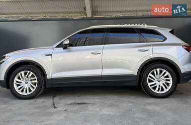 Позашляховик / Кросовер Volkswagen Touareg 2021 в 