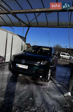 Позашляховик / Кросовер Volkswagen Touareg 2011 в 