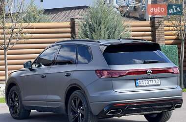 Позашляховик / Кросовер Volkswagen Touareg 2024 в 