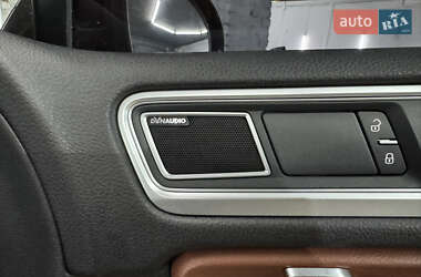 Внедорожник / Кроссовер Volkswagen Touareg 2016 в 