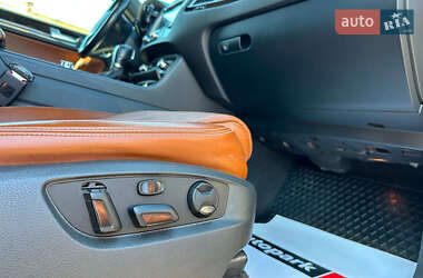 Внедорожник / Кроссовер Volkswagen Touareg 2013 в 