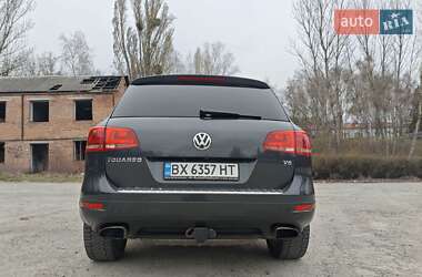 Позашляховик / Кросовер Volkswagen Touareg 2012 в 