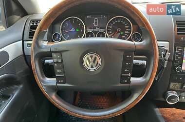 Внедорожник / Кроссовер Volkswagen Touareg 2008 в 
