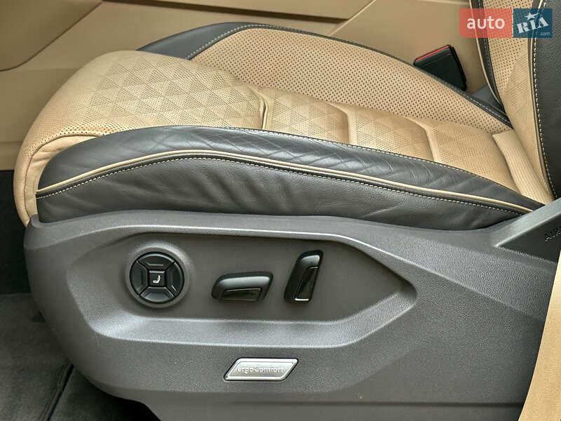Внедорожник / Кроссовер Volkswagen Touareg 2020 в Ровно
