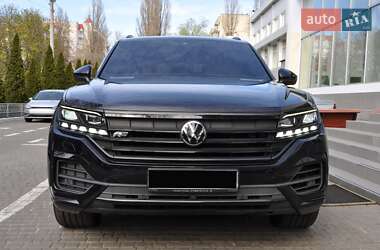Внедорожник / Кроссовер Volkswagen Touareg 2020 в 