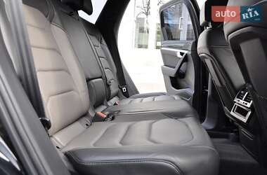 Внедорожник / Кроссовер Volkswagen Touareg 2020 в 