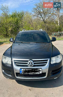Внедорожник / Кроссовер Volkswagen Touareg 2010 в 