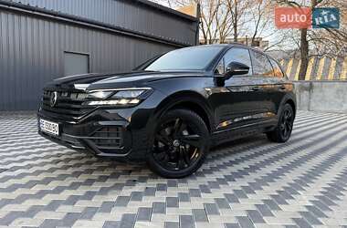 Позашляховик / Кросовер Volkswagen Touareg 2023 в 