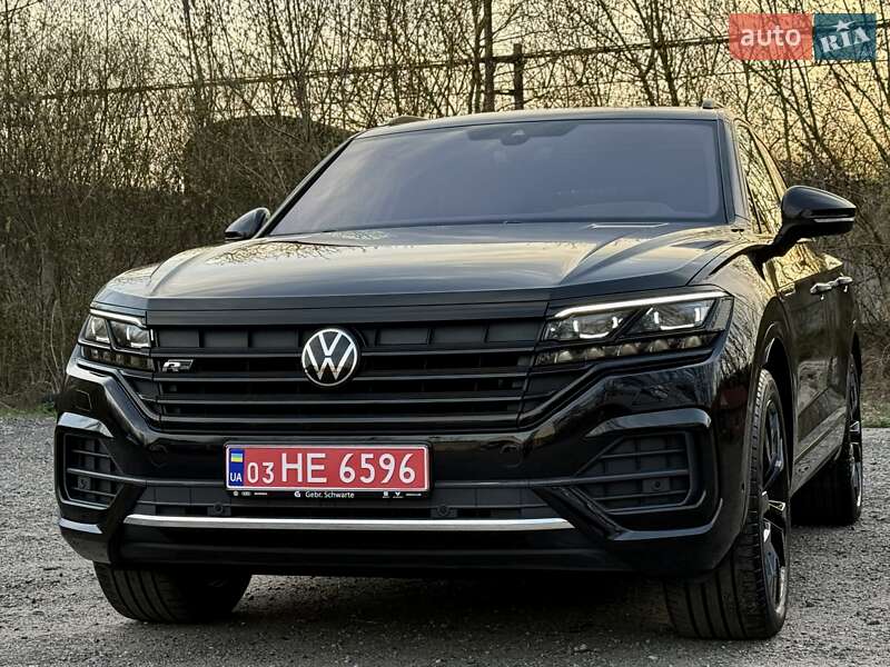 Внедорожник / Кроссовер Volkswagen Touareg 2021 в 