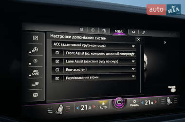 Внедорожник / Кроссовер Volkswagen Touareg 2018 в 
