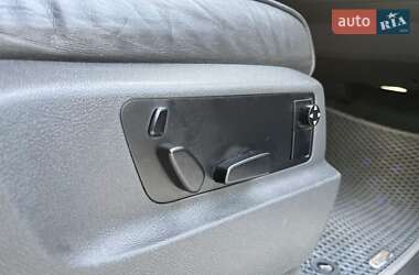 Позашляховик / Кросовер Volkswagen Touareg 2005 в 
