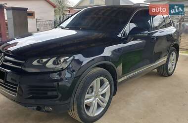 Внедорожник / Кроссовер Volkswagen Touareg 2011 в 