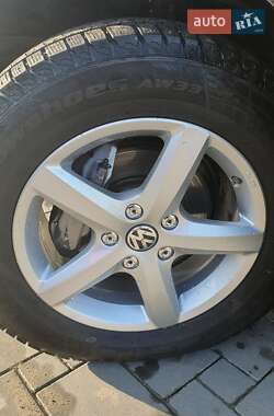 Внедорожник / Кроссовер Volkswagen Touareg 2011 в 