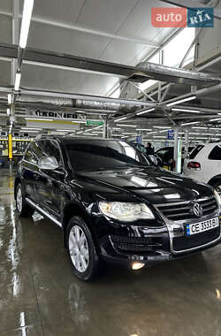 Позашляховик / Кросовер Volkswagen Touareg 2008 в Чернівцях