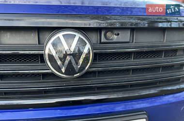 Внедорожник / Кроссовер Volkswagen Touareg 2021 в 