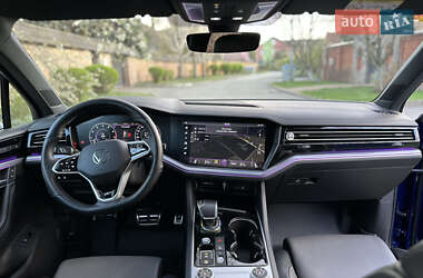 Внедорожник / Кроссовер Volkswagen Touareg 2021 в 