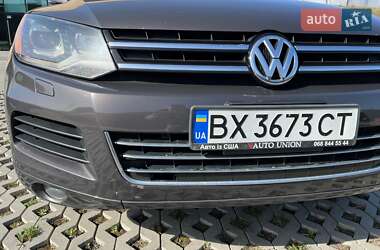 Позашляховик / Кросовер Volkswagen Touareg 2011 в 