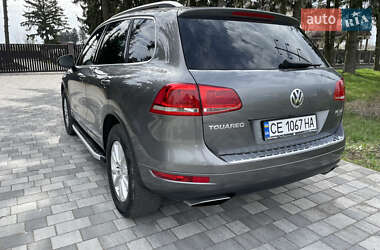 Внедорожник / Кроссовер Volkswagen Touareg 2011 в 