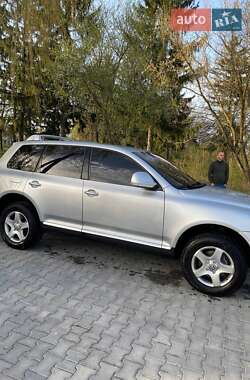 Внедорожник / Кроссовер Volkswagen Touareg 2007 в 