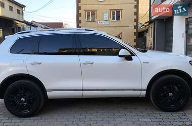 Внедорожник / Кроссовер Volkswagen Touareg 2014 в 