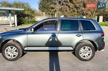Внедорожник / Кроссовер Volkswagen Touareg 2003 в 