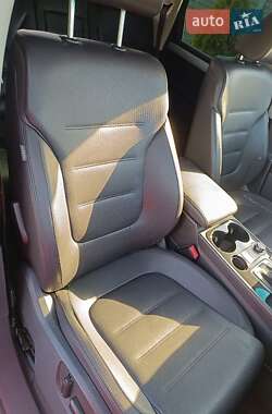 Внедорожник / Кроссовер Volkswagen Touareg 2013 в 