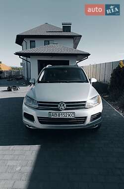 Внедорожник / Кроссовер Volkswagen Touareg 2013 в 