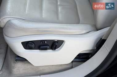 Внедорожник / Кроссовер Volkswagen Touareg 2016 в 