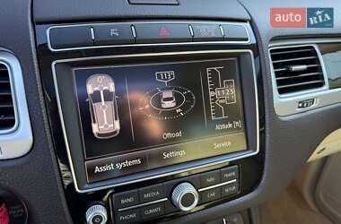 Внедорожник / Кроссовер Volkswagen Touareg 2016 в 