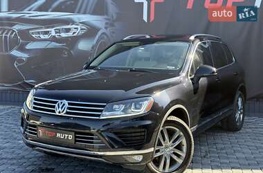 Внедорожник / Кроссовер Volkswagen Touareg 2016 в 
