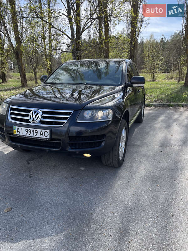 Внедорожник / Кроссовер Volkswagen Touareg 2006 в 