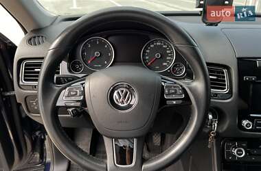 Внедорожник / Кроссовер Volkswagen Touareg 2012 в 